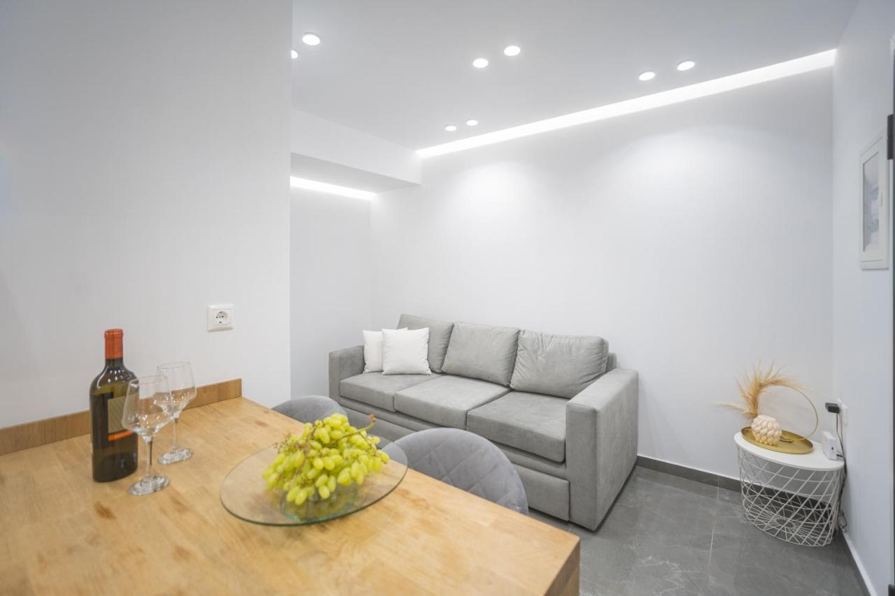 Ferienwohnung A Casa Nostra Loutráki Exterior foto